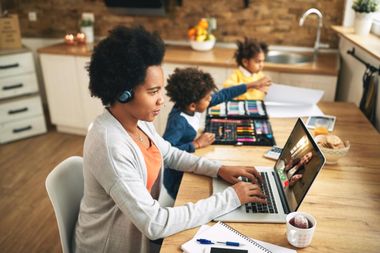 Materiales educativos organizados para aprendizaje efectivo